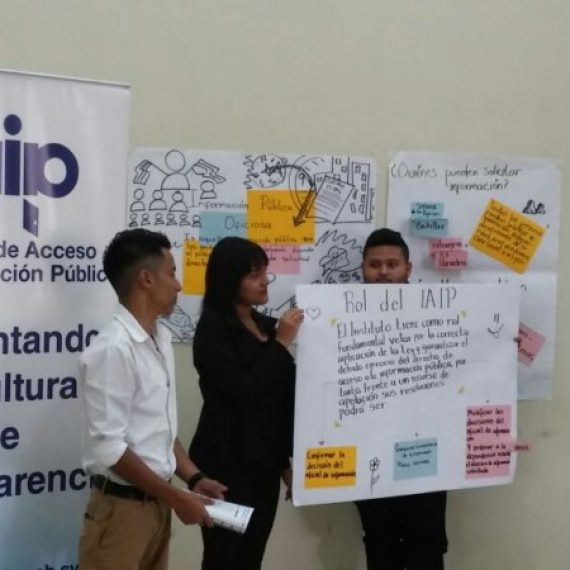 ESCUELA DE COMUNICACIONES FACILITA EXPERIENCIAS DE APRENDIZAJE EN INFORMACIÓN PÚBLICA