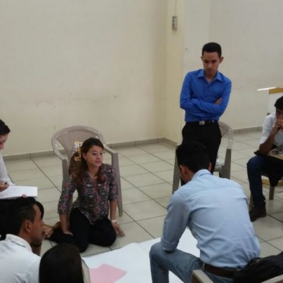 ESCUELA DE COMUNICACIONES FACILITA EXPERIENCIAS DE APRENDIZAJE EN INFORMACIÓN PÚBLICA