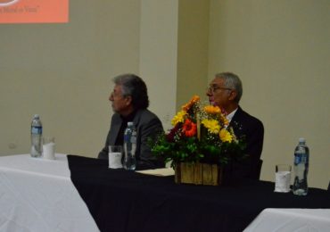 FACULTAD DE INGENIERÍA Y ARQUITECTURA APORTA A SEMANA CULTURAL POR 35 AÑOS