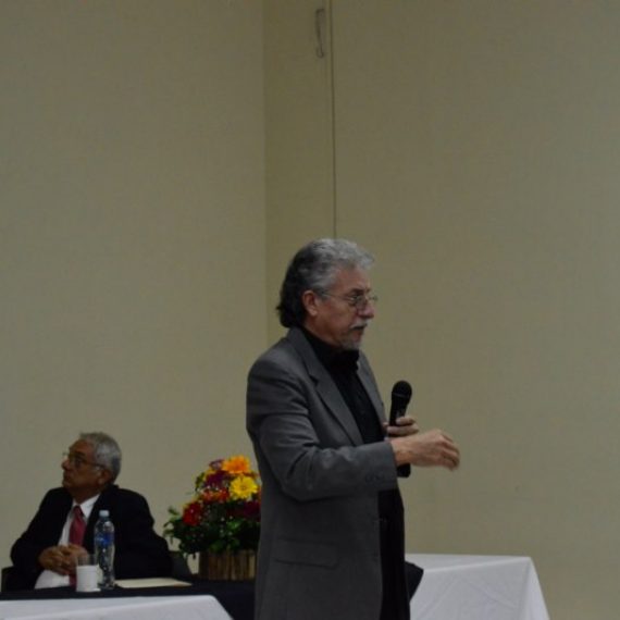 FACULTAD DE INGENIERÍA Y ARQUITECTURA APORTA A SEMANA CULTURAL POR 35 AÑOS