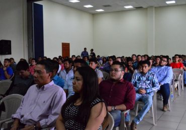 FACULTAD DE INGENIERÍA Y ARQUITECTURA APORTA A SEMANA CULTURAL POR 35 AÑOS
