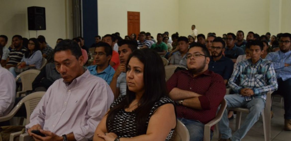 FACULTAD DE INGENIERÍA Y ARQUITECTURA APORTA A SEMANA CULTURAL POR 35 AÑOS