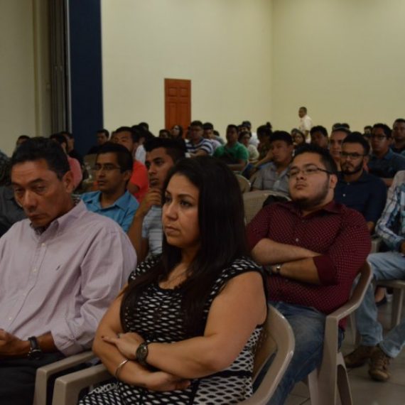 FACULTAD DE INGENIERÍA Y ARQUITECTURA APORTA A SEMANA CULTURAL POR 35 AÑOS