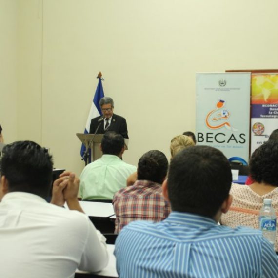 Expobecas: oportunidades de becas de post-grado en el extranjero