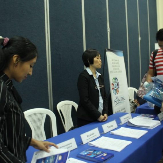 Expobecas: oportunidades de becas de post-grado en el extranjero