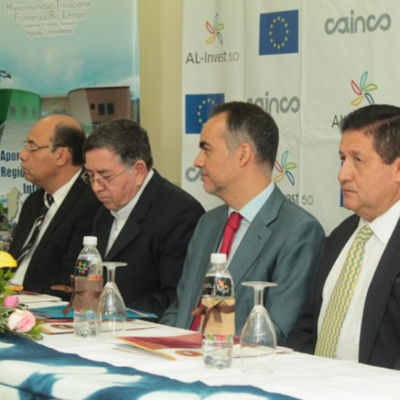 Firma del convenio para el proyecto  Articulación Comercial del sector artesanal en el Trifinio Centroamericano