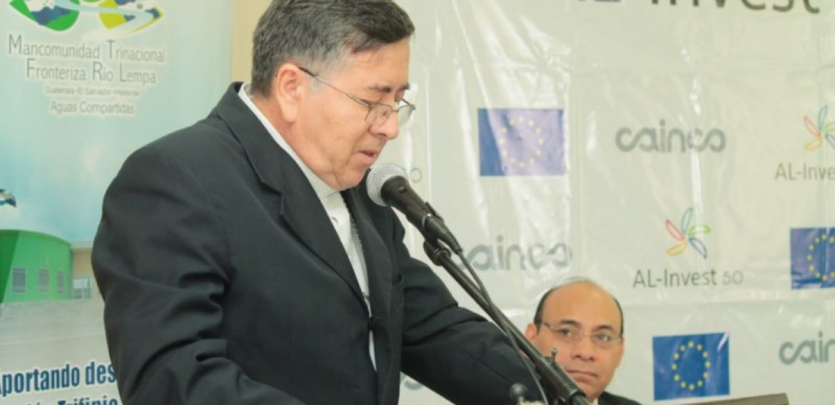 Firma del convenio para el proyecto  Articulación Comercial del sector artesanal en el Trifinio Centroamericano