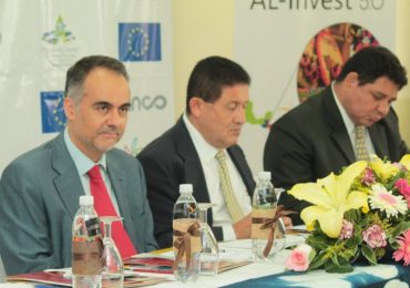 Firma del convenio para el proyecto  Articulación Comercial del sector artesanal en el Trifinio Centroamericano