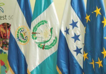 Firma del convenio para el proyecto  Articulación Comercial del sector artesanal en el Trifinio Centroamericano