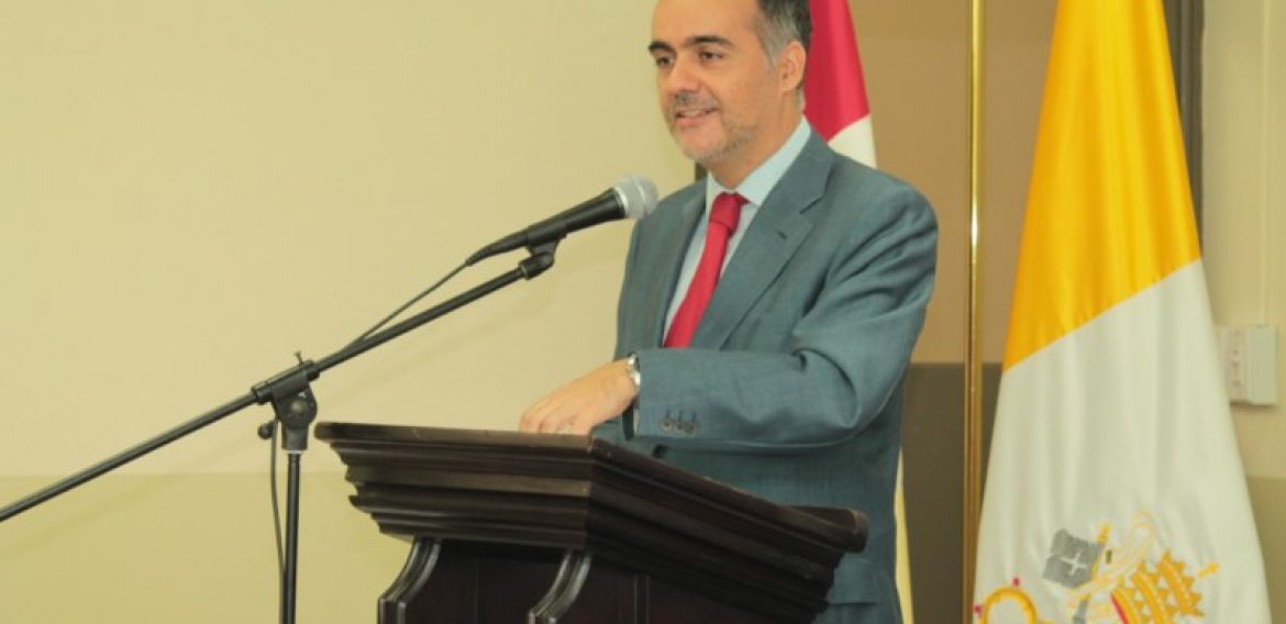 Firma del convenio para el proyecto  Articulación Comercial del sector artesanal en el Trifinio Centroamericano