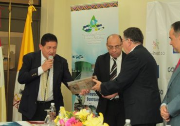 Firma del convenio para el proyecto  Articulación Comercial del sector artesanal en el Trifinio Centroamericano