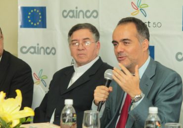 Firma del convenio para el proyecto  Articulación Comercial del sector artesanal en el Trifinio Centroamericano