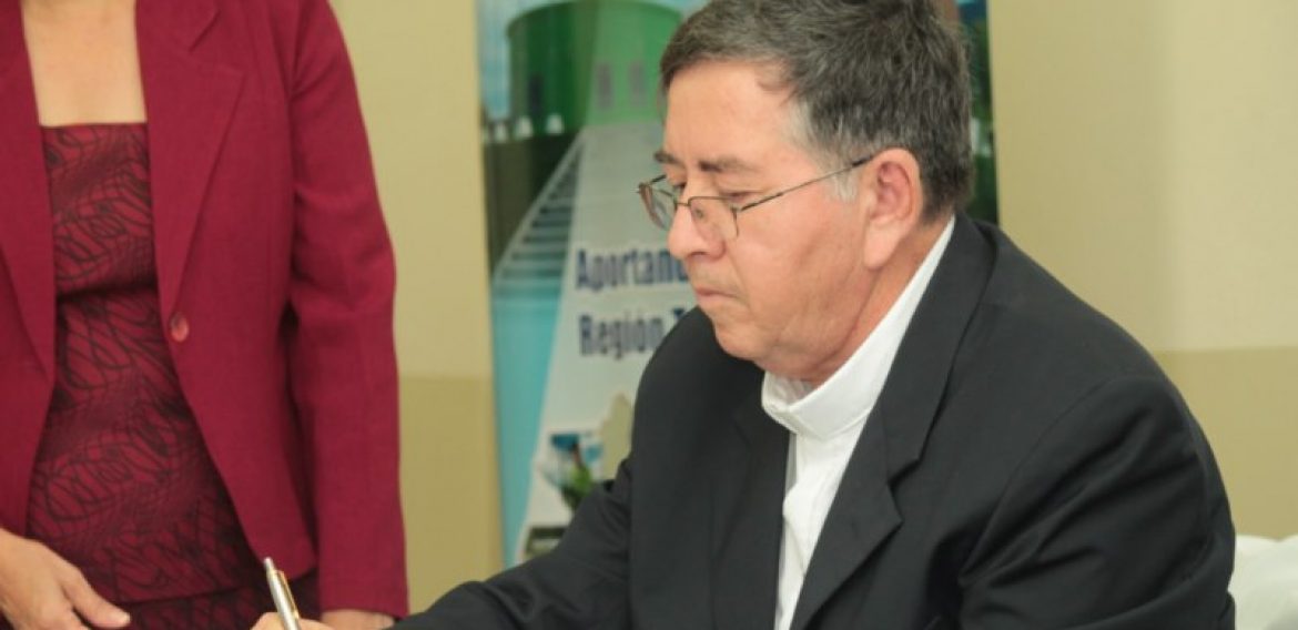 Firma del convenio para el proyecto  Articulación Comercial del sector artesanal en el Trifinio Centroamericano