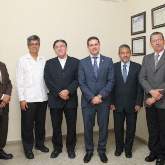 UNICAES ESTUDIA ACCIONES DE COOPERACIÓN CON UNIVERSIDAD CATÓLICA DE COSTA RICA