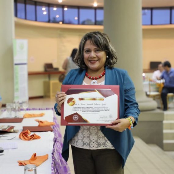 UNICAES CELEBRA 35 AÑOS DE SU FUNDACIÓN