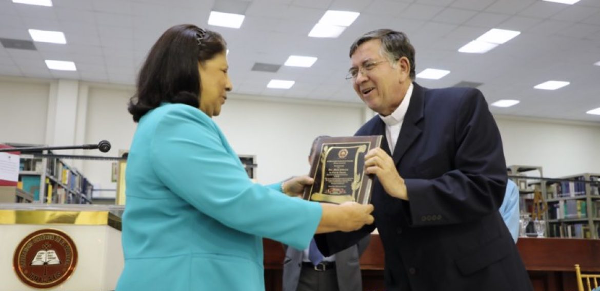 UNICAES CELEBRA 35 AÑOS DE SU FUNDACIÓN