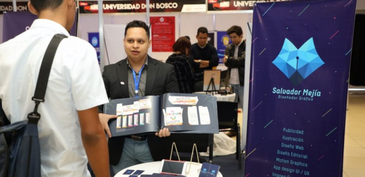 ESTUDIANTES DE DISEÑO GRÁFICO DE UNICAES MARCAN TENDENCIA EN PACKAGING 2017