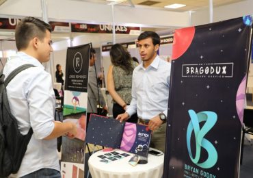 ESTUDIANTES DE DISEÑO GRÁFICO DE UNICAES MARCAN TENDENCIA EN PACKAGING 2017
