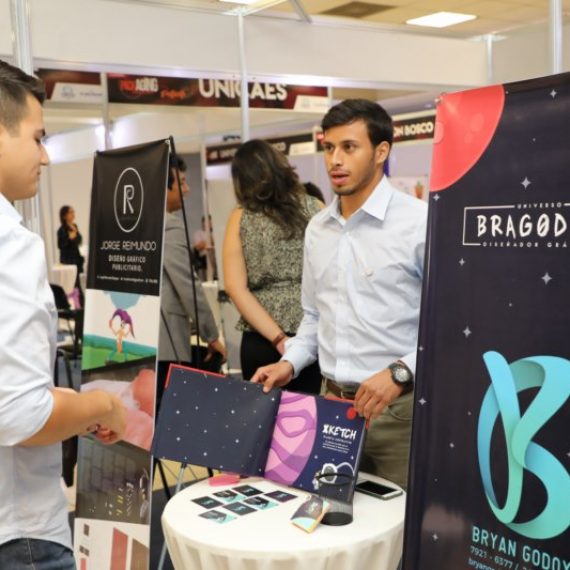 ESTUDIANTES DE DISEÑO GRÁFICO DE UNICAES MARCAN TENDENCIA EN PACKAGING 2017