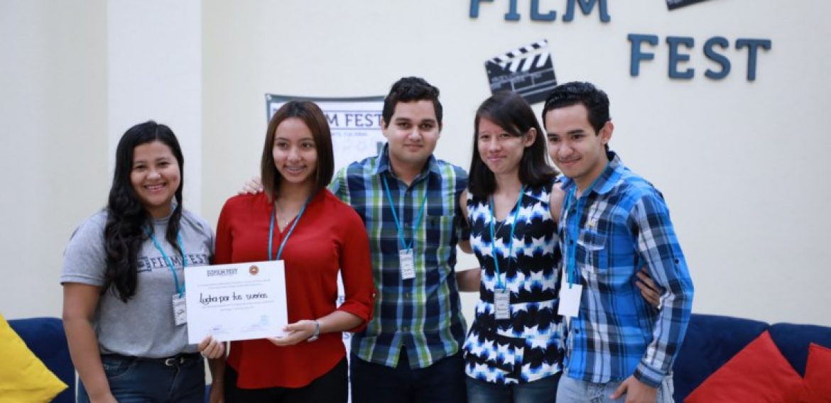 FILM FEST, UNA HISTORIA UNIVERSITARIA RESUMIDA EN PELÍCULA