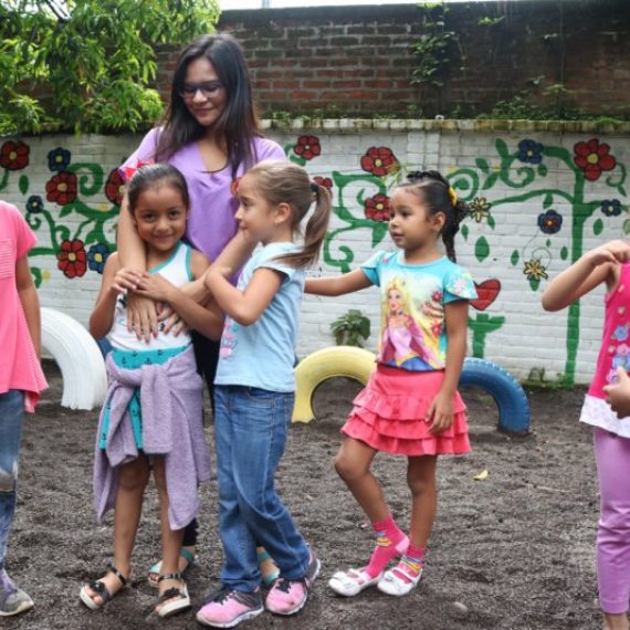 “Renovando mi Kinder”, una iniciativa social de estudiantes de Educación Inicial y Parvularia