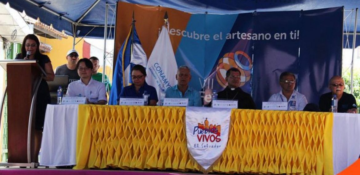 Festival del Barro, de un proyecto estudiantil a un encuentro turístico en El Salvador