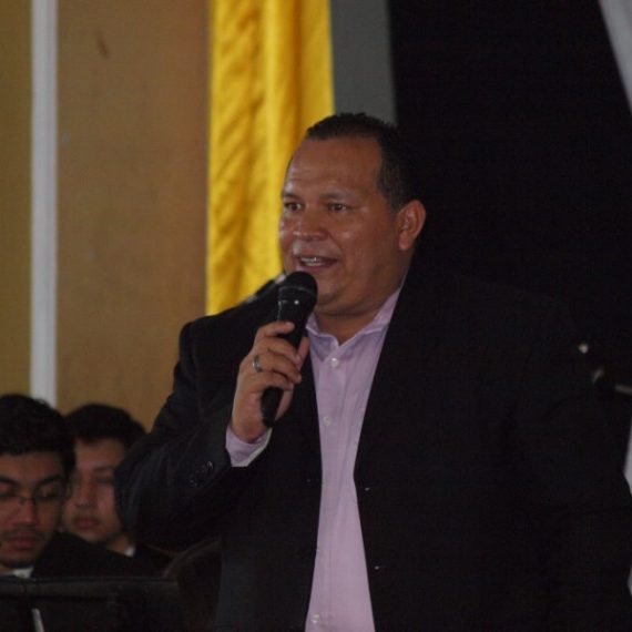 Orquesta UNICAES realiza concierto en el Centro de Artes de Occidente