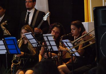 Orquesta UNICAES realiza concierto en el Centro de Artes de Occidente