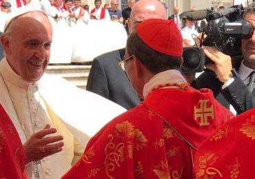 UNICAES SALUDA AL NUEVO CARDENAL GREGORIO ROSA CHÁVEZ