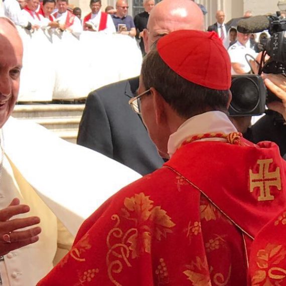 UNICAES SALUDA AL NUEVO CARDENAL GREGORIO ROSA CHÁVEZ