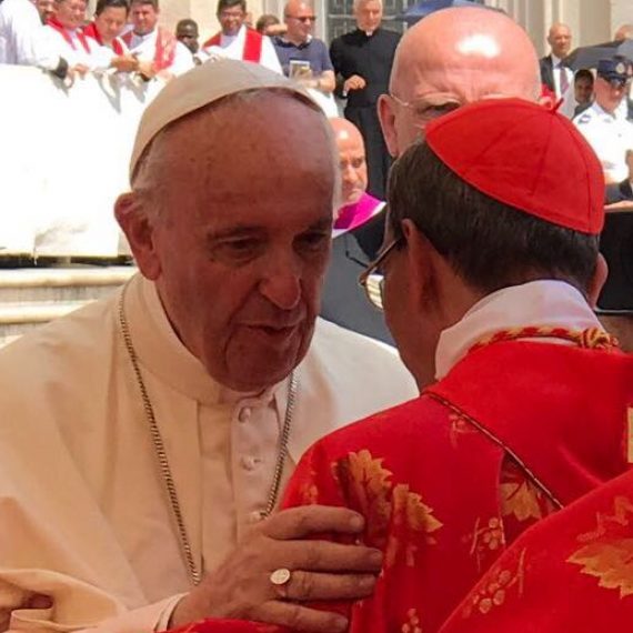 UNICAES SALUDA AL NUEVO CARDENAL GREGORIO ROSA CHÁVEZ