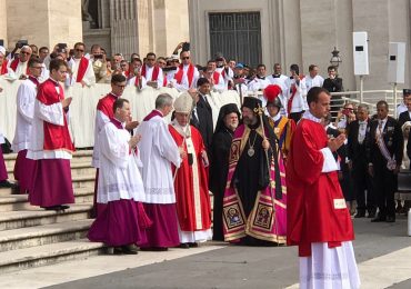 UNICAES SALUDA AL NUEVO CARDENAL GREGORIO ROSA CHÁVEZ