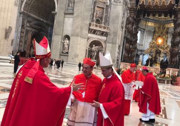 UNICAES SALUDA AL NUEVO CARDENAL GREGORIO ROSA CHÁVEZ