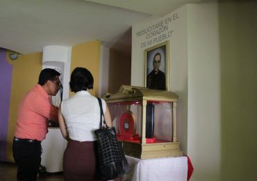 BEATO ÓSCAR ROMERO: UNA VIDA COHERENTE CON SU FE