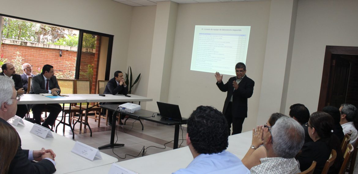 UNICAES FIRMA CONVENIO DE INVESTIGACIÓN EN CLÚSTER DE AGROALIMENTO Y MANUFACTURA
