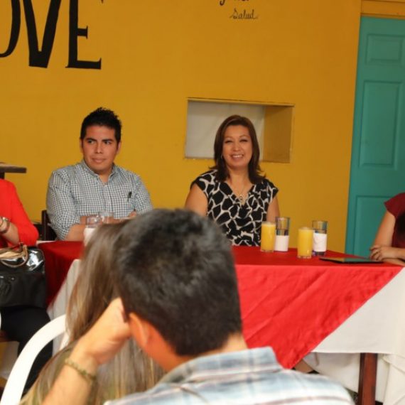 DESAYUNO CON EMPRENDEDORES: LA RECETA PERFECTA PARA ORIENTAR UN NEGOCIO