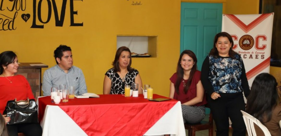 DESAYUNO CON EMPRENDEDORES: LA RECETA PERFECTA PARA ORIENTAR UN NEGOCIO