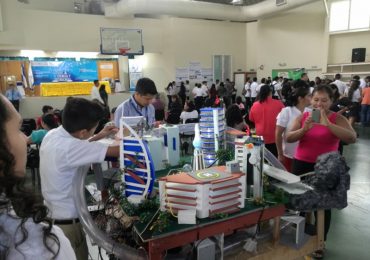 UNICAES IMPULSA LA CIENCIA Y LA TECNOLOGÍA EN ILOBASCO