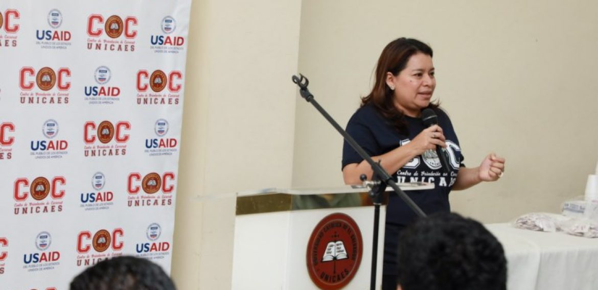 PRIMERA FERIA DE EMPLEO UNICAES