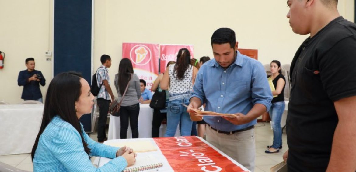 PRIMERA FERIA DE EMPLEO UNICAES
