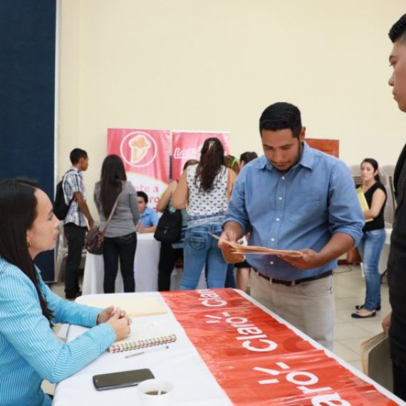 PRIMERA FERIA DE EMPLEO UNICAES