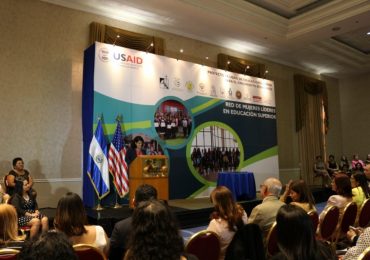 UNICAES SUMA A LA RED DE MUJERES LÍDERES EN EL SALVADOR