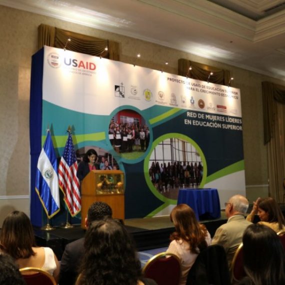 UNICAES SUMA A LA RED DE MUJERES LÍDERES EN EL SALVADOR