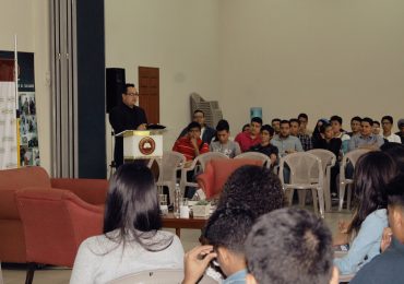 UNICAES SUMA ESFUERZO PARA HABLAR DE CIENCIA