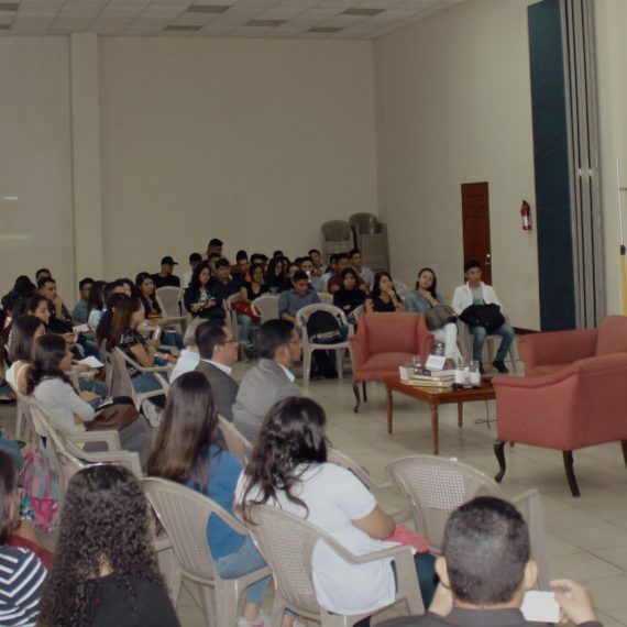 UNICAES SUMA ESFUERZO PARA HABLAR DE CIENCIA