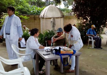 JORNADA MÉDICA: UNA ASISTENCIA PARA PERSONAS DE LA TERCERA EDAD