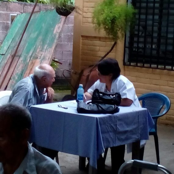 JORNADA MÉDICA: UNA ASISTENCIA PARA PERSONAS DE LA TERCERA EDAD