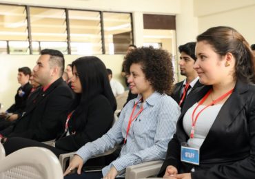 EMPRENDER PARA UN MEJOR FUTURO PROFESIONAL