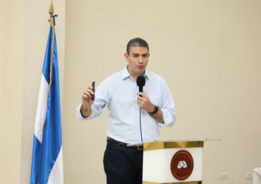 EMPRENDER PARA UN MEJOR FUTURO PROFESIONAL