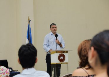 EMPRENDER PARA UN MEJOR FUTURO PROFESIONAL